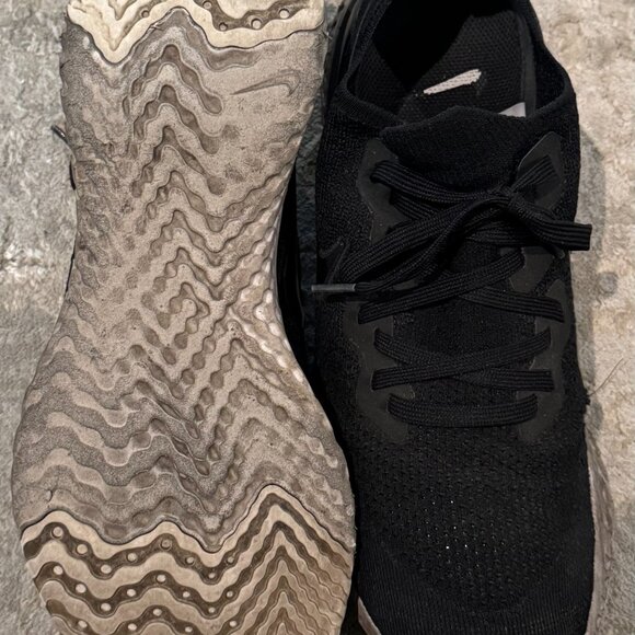 Nike BQ8928 002 Epic React Flyknit 2 Black White Men Tennis sneaker running B - Picture 14 of 15